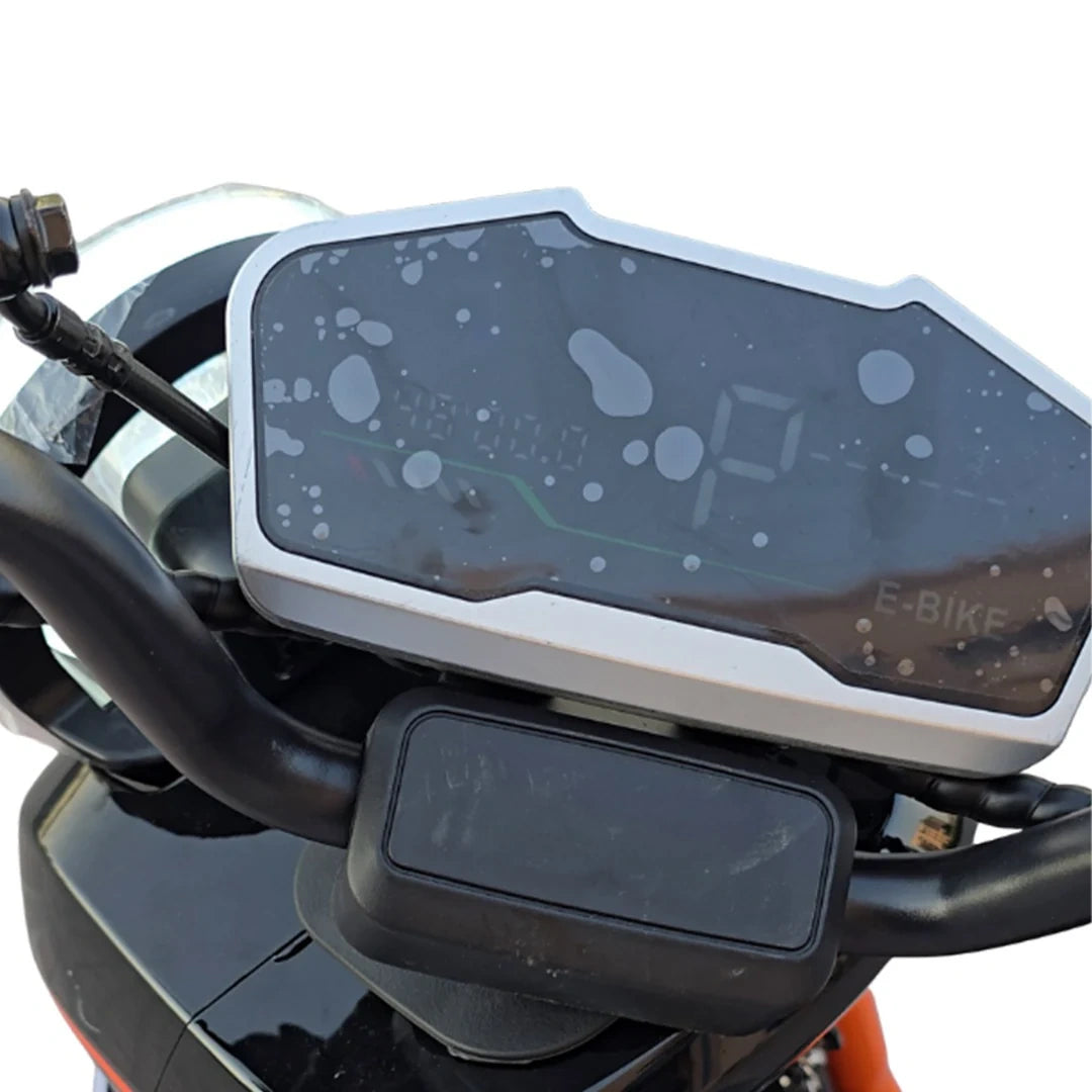 Digital display on an e-bike with water droplets on the screen