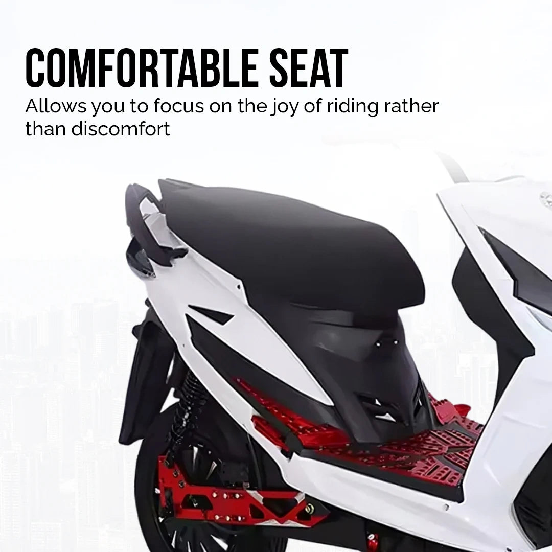 Motorcycle seat with text highlighting comfort, on a white background