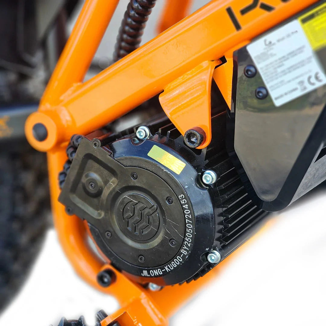 High-Power Electric Dirt Bike with 4000W Peak Power and 60km Range